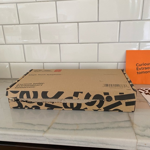 Baby Einstein • Magic Touch Xylophone Wooden Musical Toy with Lights - Picture 7 of 8